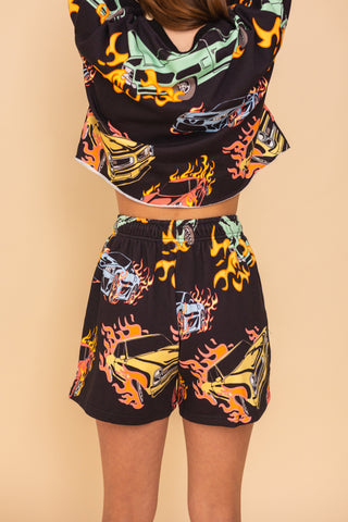 Comfy Short "DANGEROUS CURVES"