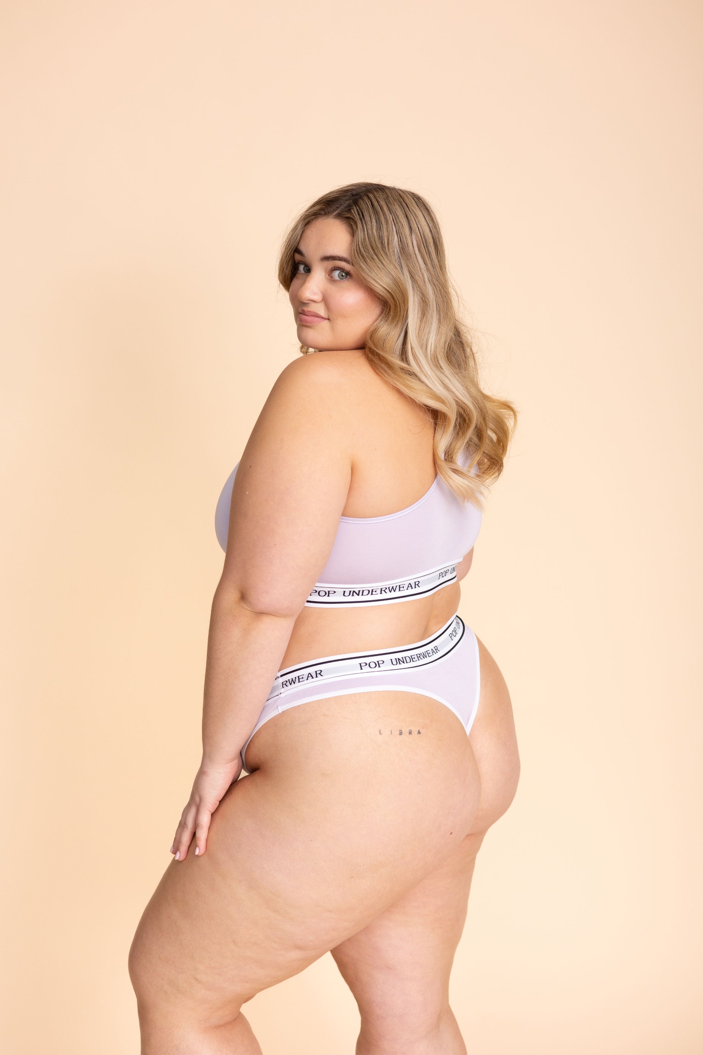 String "LILAS"