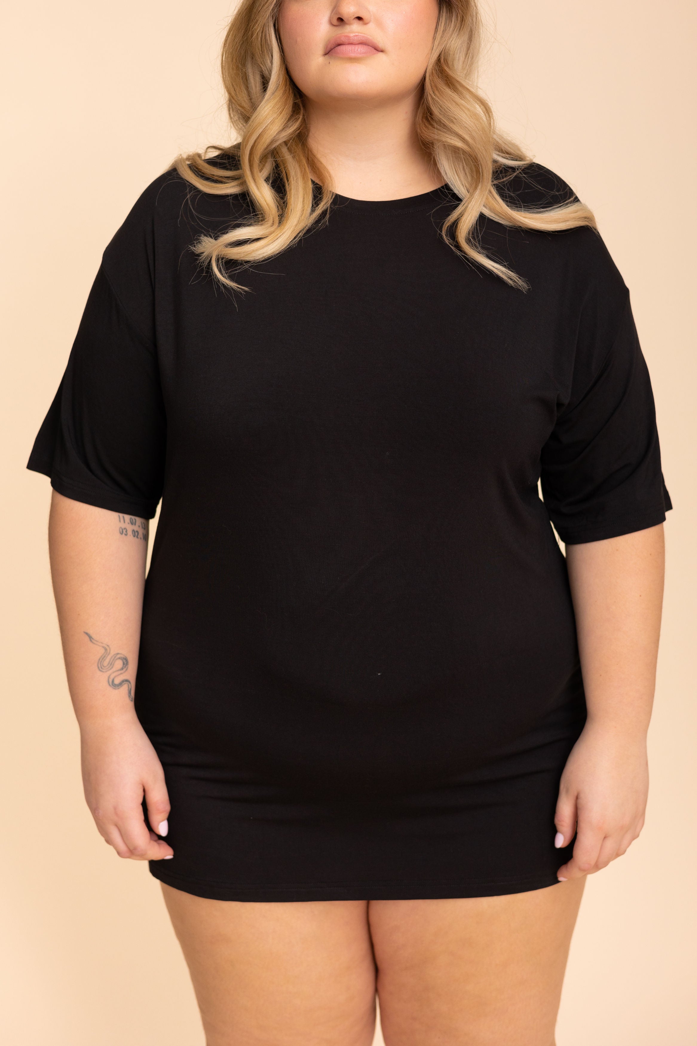 Unisex Long Tee "BLACK"