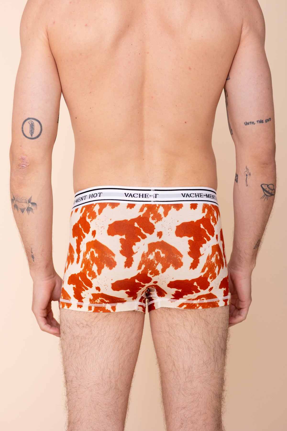 Boxer Court "VACHE-MENT HOT"