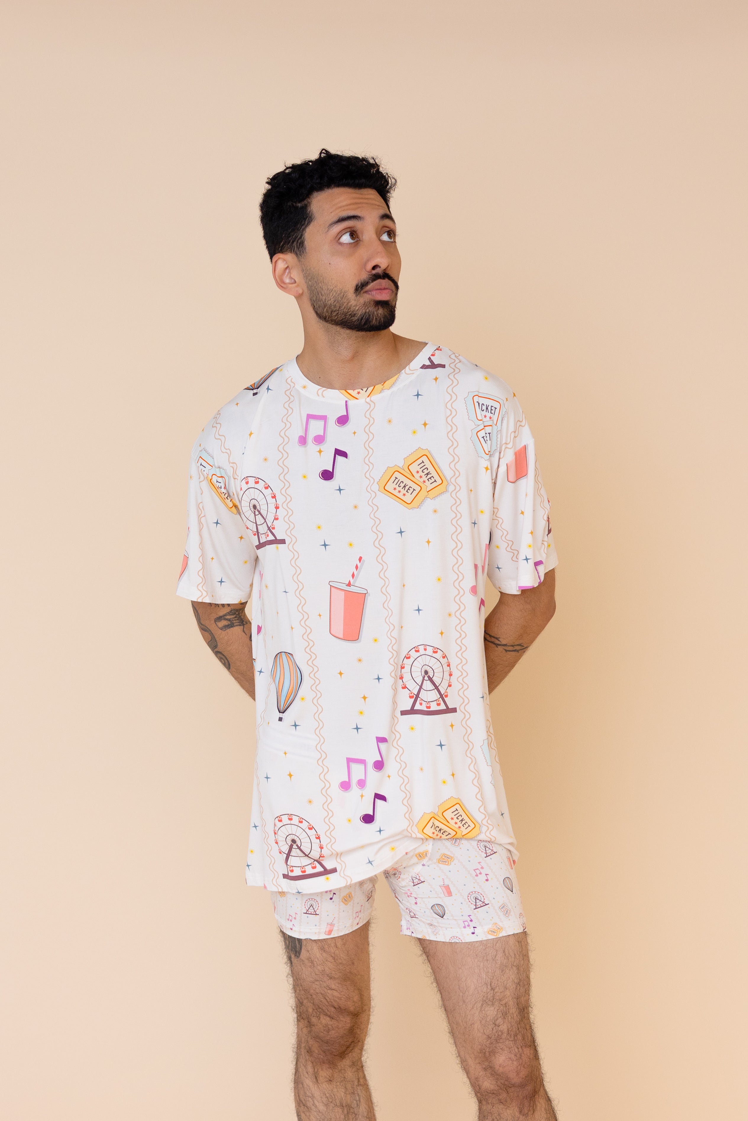 Long Tee Unisexe "FREE PASS"