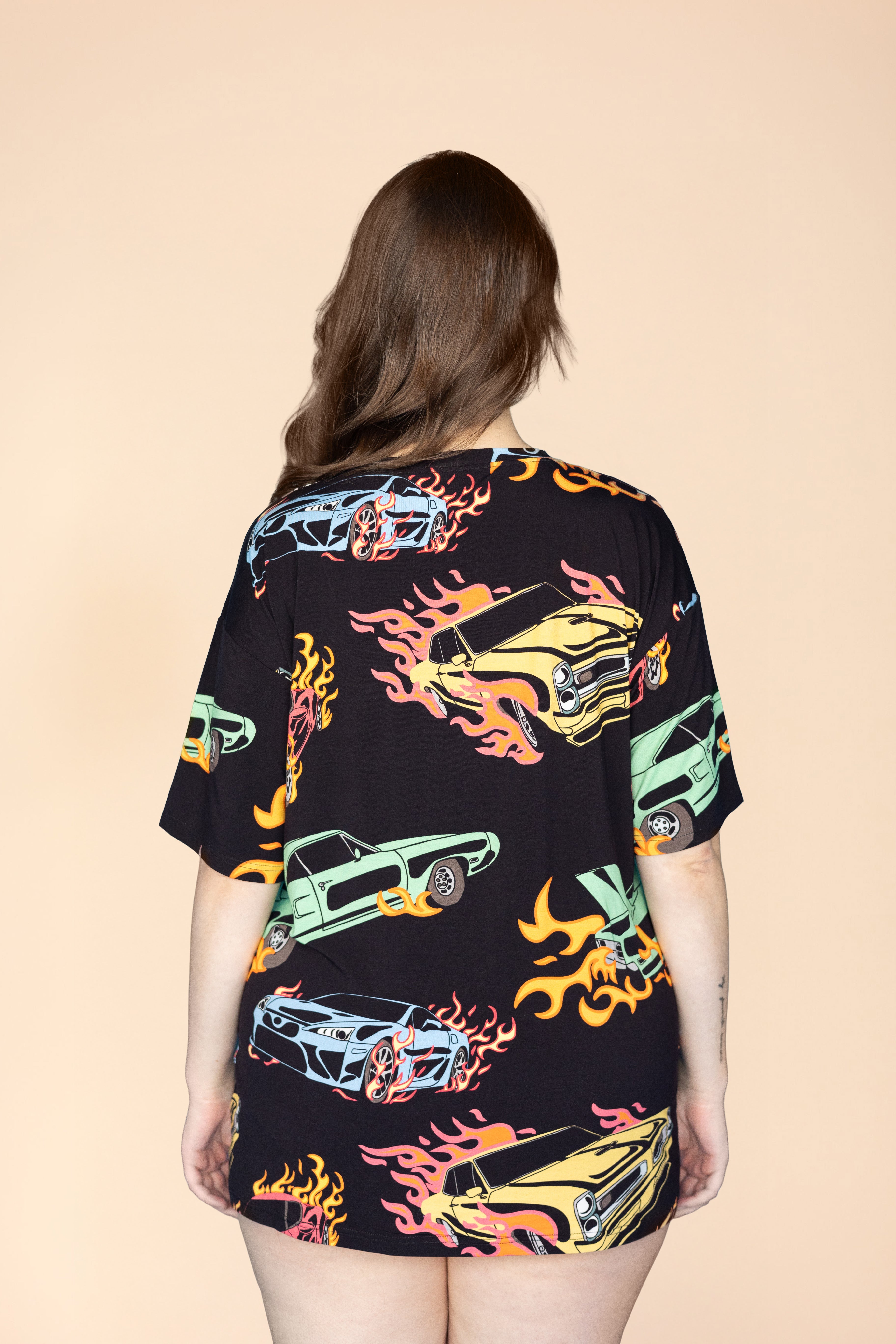 Long Tee Unisexe "DANGEROUS CURVES"